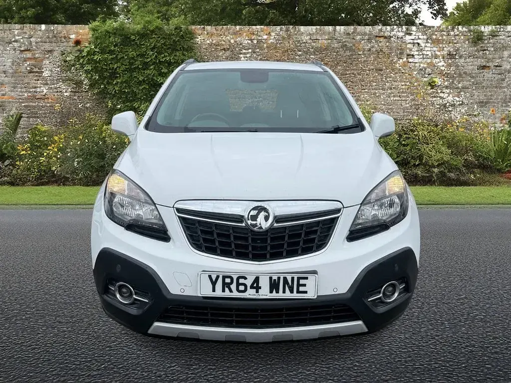 Used Vauxhall Mokka 115 HP (84 kW) 2014 White SUV