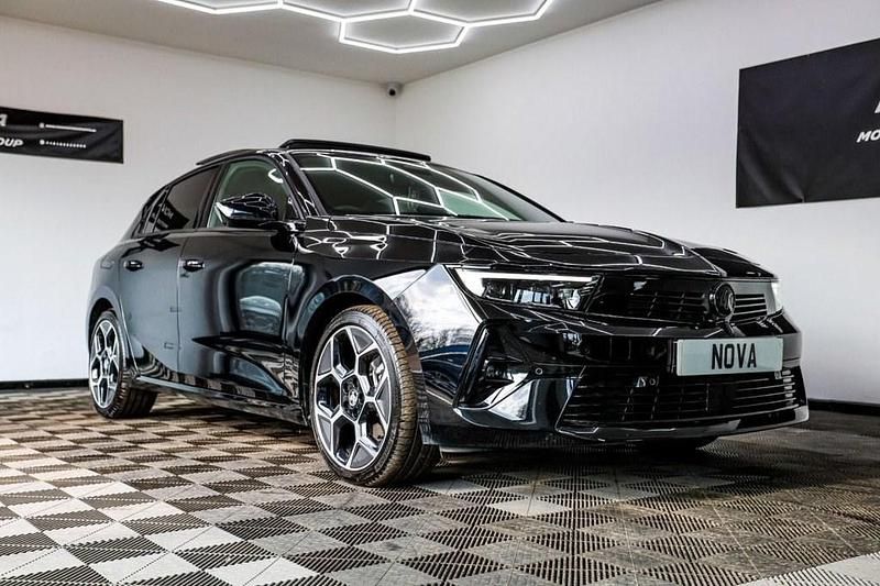 Used Vauxhall Astra Ultimate 2024 Black Hatchback