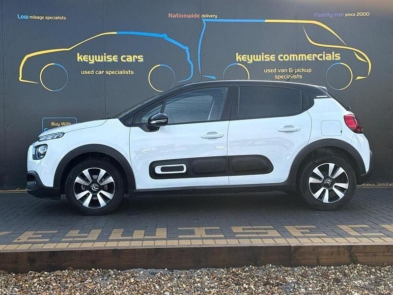 Begagnad Citroën C3 PureTech 83 HK (61 kW) 2023 Vit Halvkombi