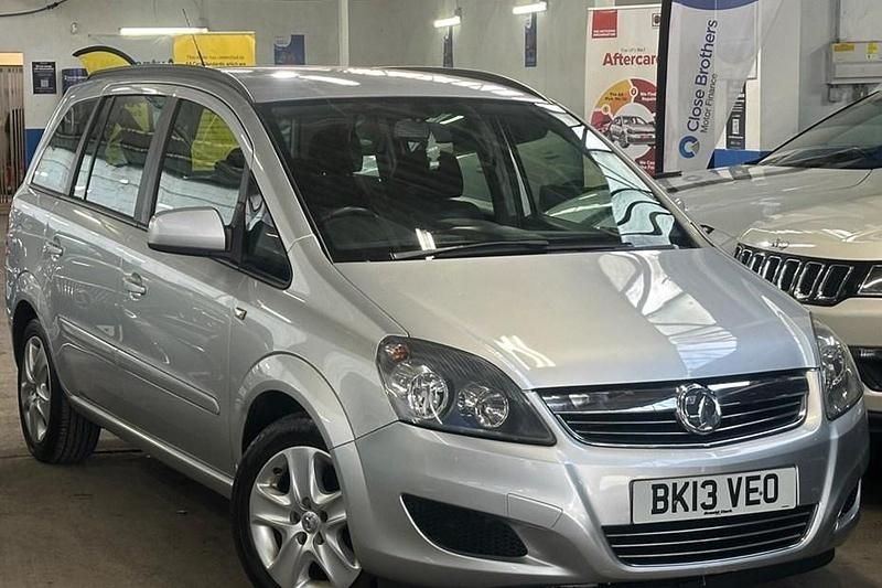Used Vauxhall Zafira 115 HP (84 kW) 2013 Silver MPV