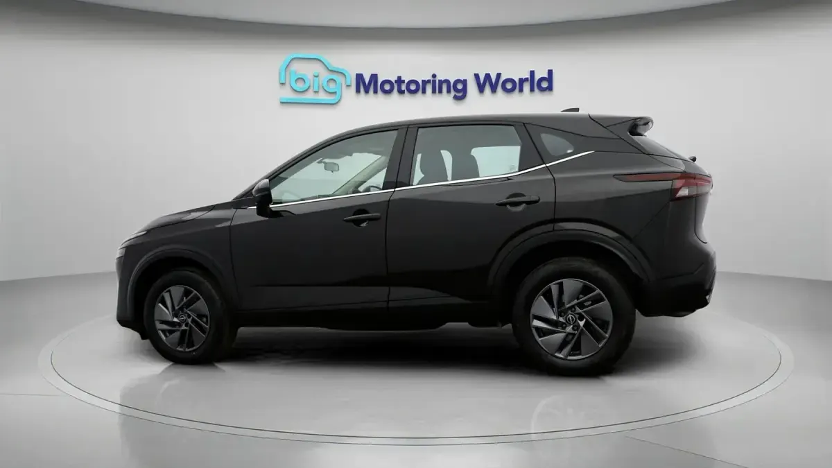 Used Nissan Qashqai Acenta Premium 2023 Black SUV