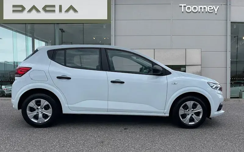 Usado Dacia Sandero Essentiel 101 CV (74 kW) 2022 Blanco Utilitario