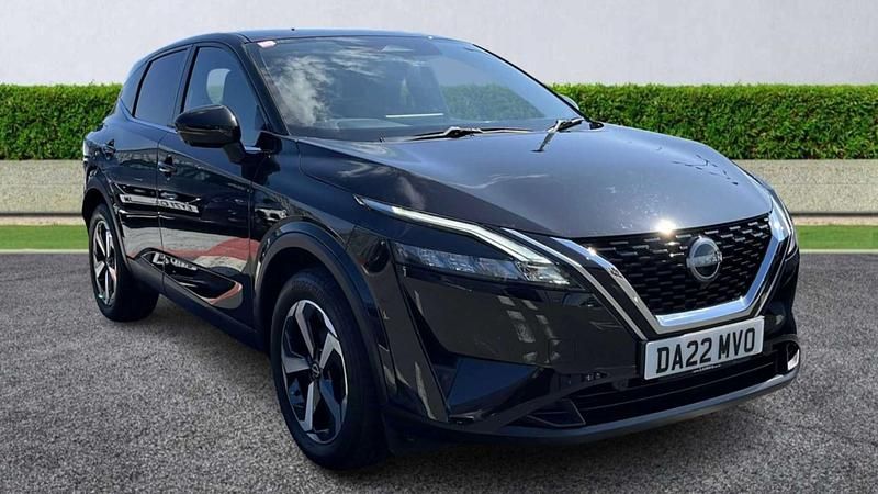Black Used 2022 Nissan Qashqai N-Connecta SUV | £19,195 (Fair price) - Image 1/4