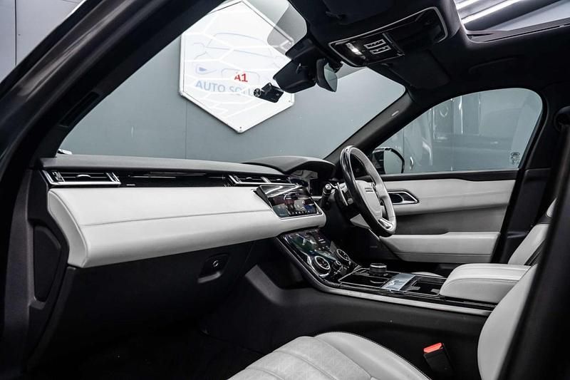 Used Land Rover Range Rover Velar HSE Dynamic 300 HP (220 kW) 2019 Grey SUV