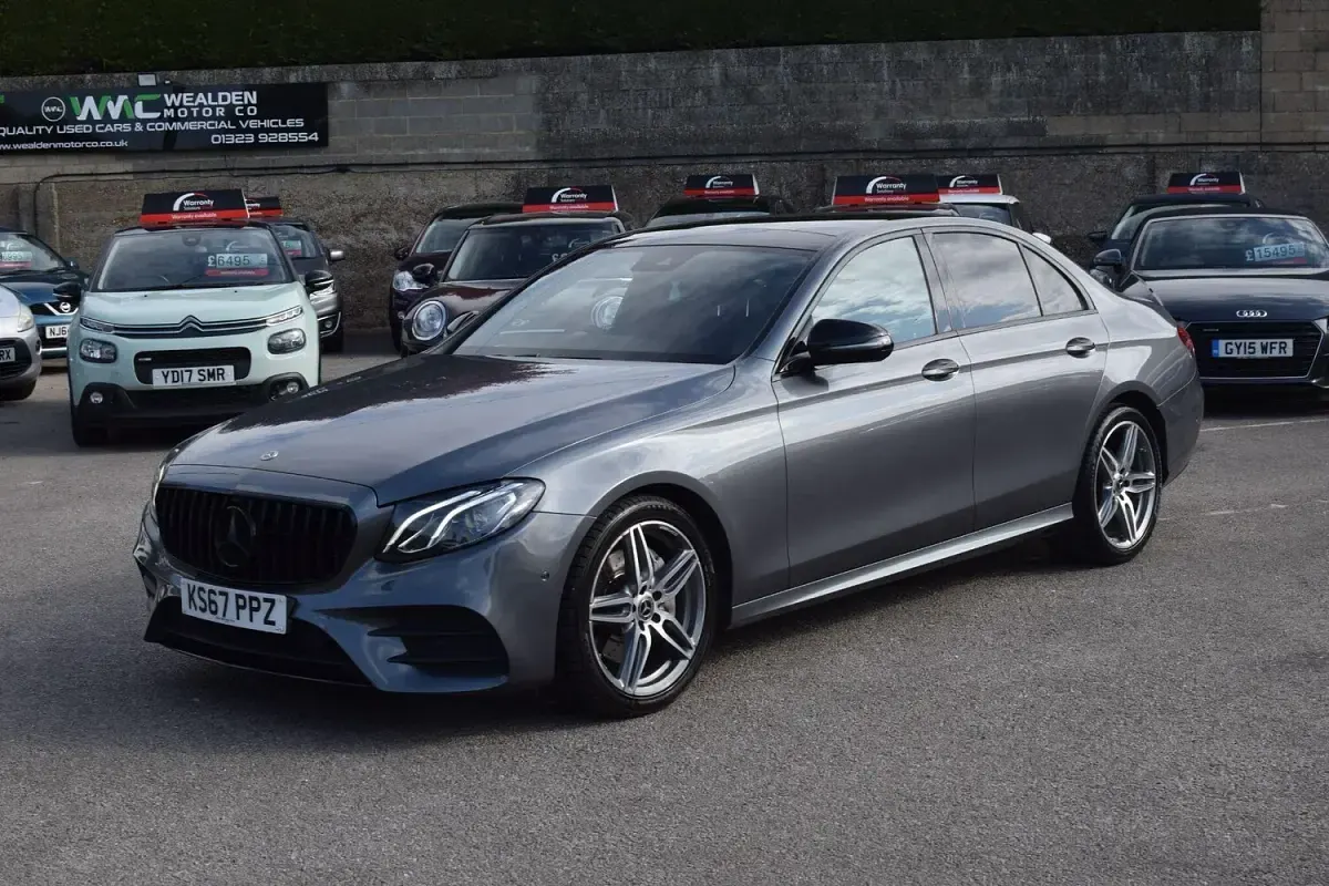 Used Mercedes E220 AMG Line Premium 194 HP (142 kW) 2017 Grey Sedan