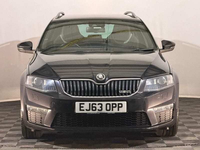 Used Skoda Octavia vRS 181 HP (133 kW) 2013 Black Estate