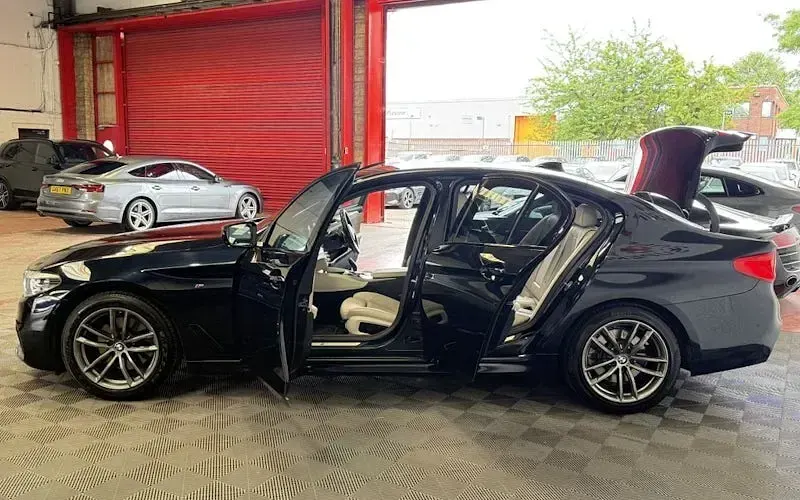 Used BMW 520 M Sport 190 HP (139 kW) 2018 Black Sedan