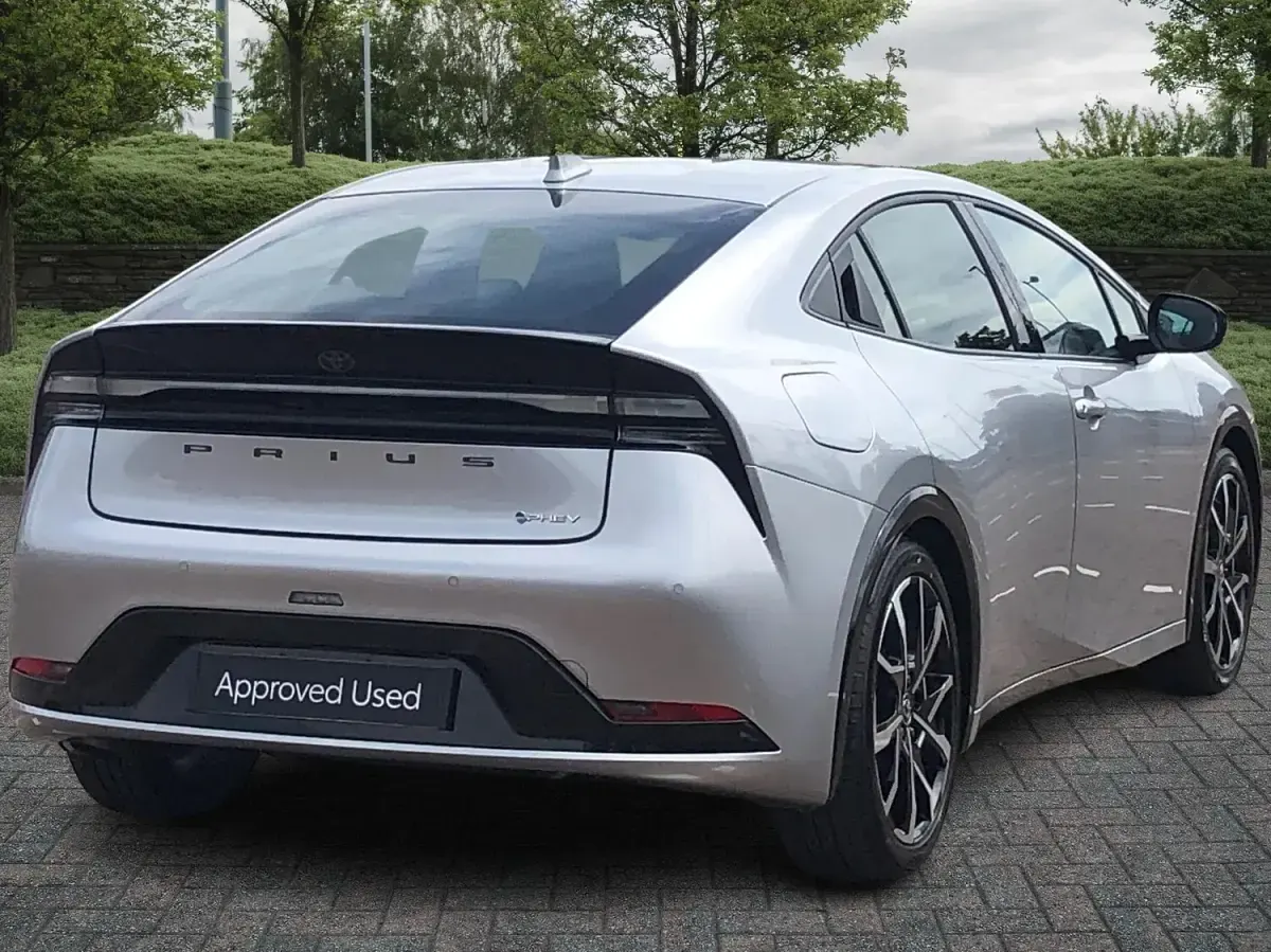 Used Toyota Prius 2025 Silver Hatchback