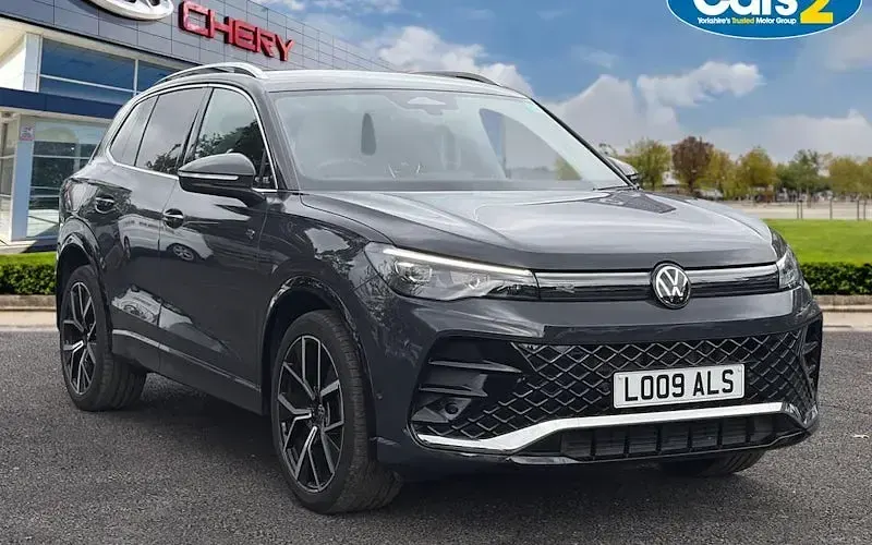 Used VW Tiguan R-line 150 HP (110 kW) 2025 SUV