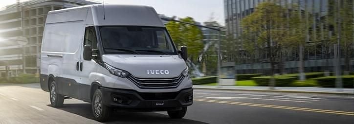 White New 2025 Iveco Daily Van | £32,995 - Image 1/4