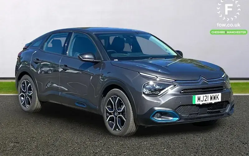 Begagnad Citroën e-C4 100 kW (136 HK) 2021 Grå Halvkombi