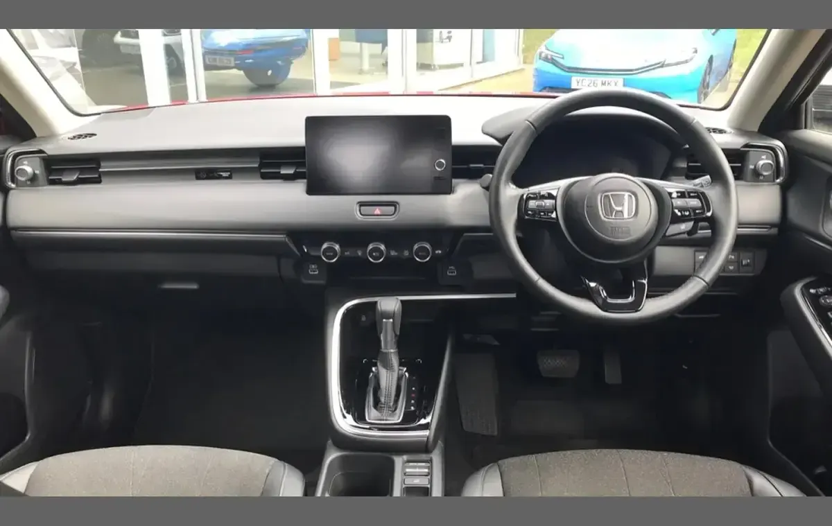 Used Honda HR-V Advance 131 HP (96 kW) 2024 Red SUV