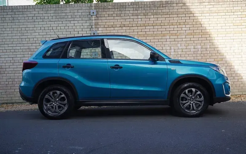 Second-hand Suzuki Vitara 129 CP (94 kW) 2023 Turcoaz SUV