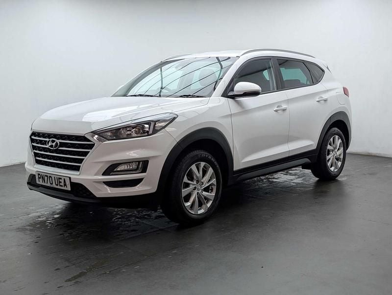 Used Hyundai Tucson SE 132 HP (97 kW) 2020 White SUV