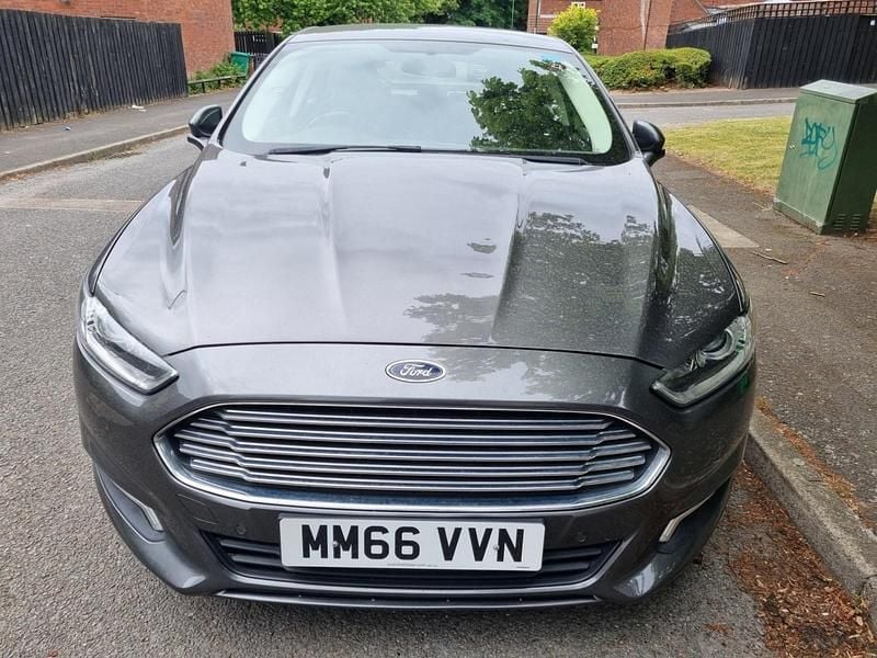 Used Ford Mondeo Zetec 2017 Grey Hatchback