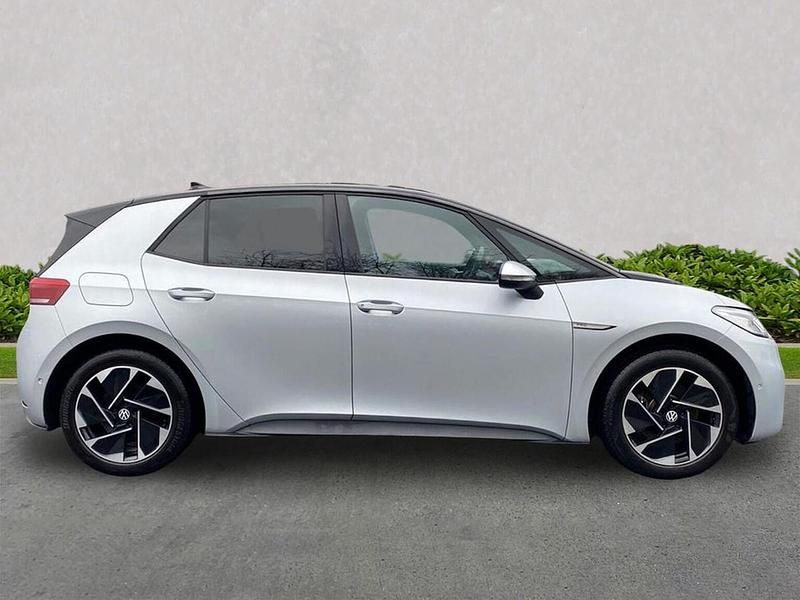 Used VW ID.3 Pro 106 kW (145 HP) 2022 Silver Hatchback