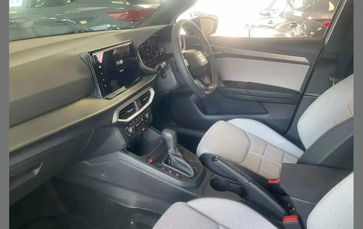 New Seat Arona FR Sport 113 HP (83 kW) 2026 Grey SUV