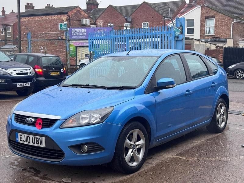Used Ford Focus Zetec 2010 Blue Hatchback
