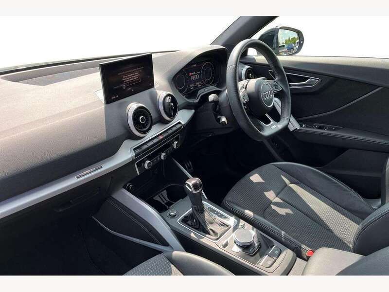 Used Audi SQ2 Black Edition 300 HP (220 kW) 2022 Grey SUV