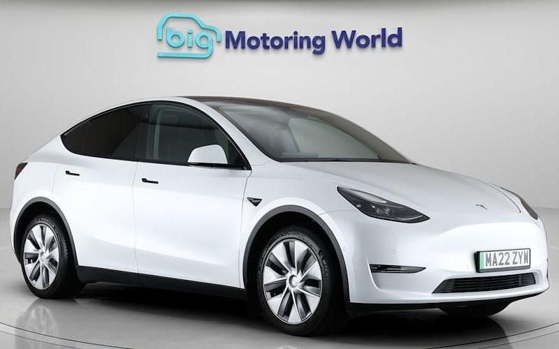 Used 2022 Tesla Model Y Long Range SUV | £23,800 (Good price) - Image 1/4