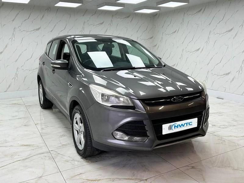 Usado Ford Kuga Zetec 2014 Gris SUV