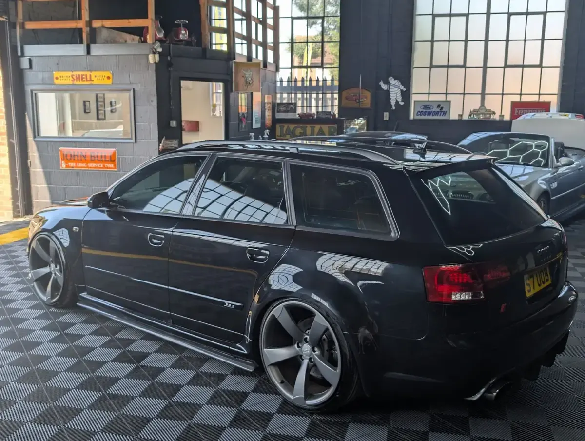 Used Audi RS4 Performance 420 HP (308 kW) 2006 Black Estate