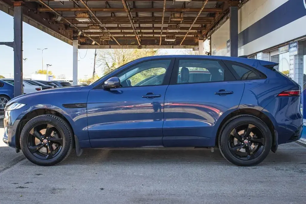 Begagnad Jaguar F-Pace R-Dynamic 204 HK (150 kW) 2021 Blå SUV