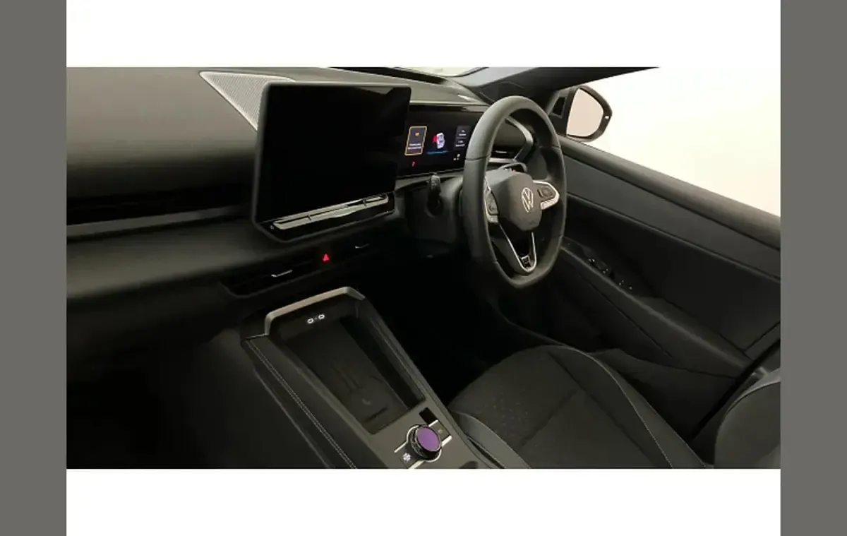 Neu VW T-Roc Cabriolet R-line 147 PS (108 kW) 2025 Other SUV