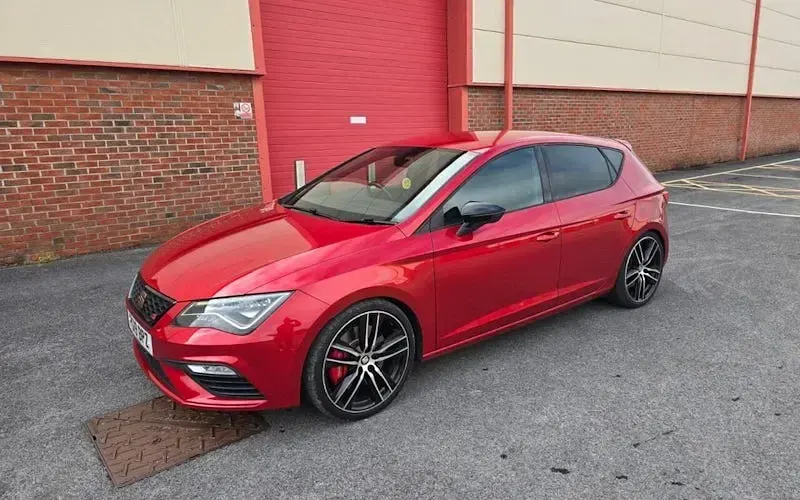 Used Seat Leon Cupra 290 290 HP (213 kW) 2019 Red Hatchback