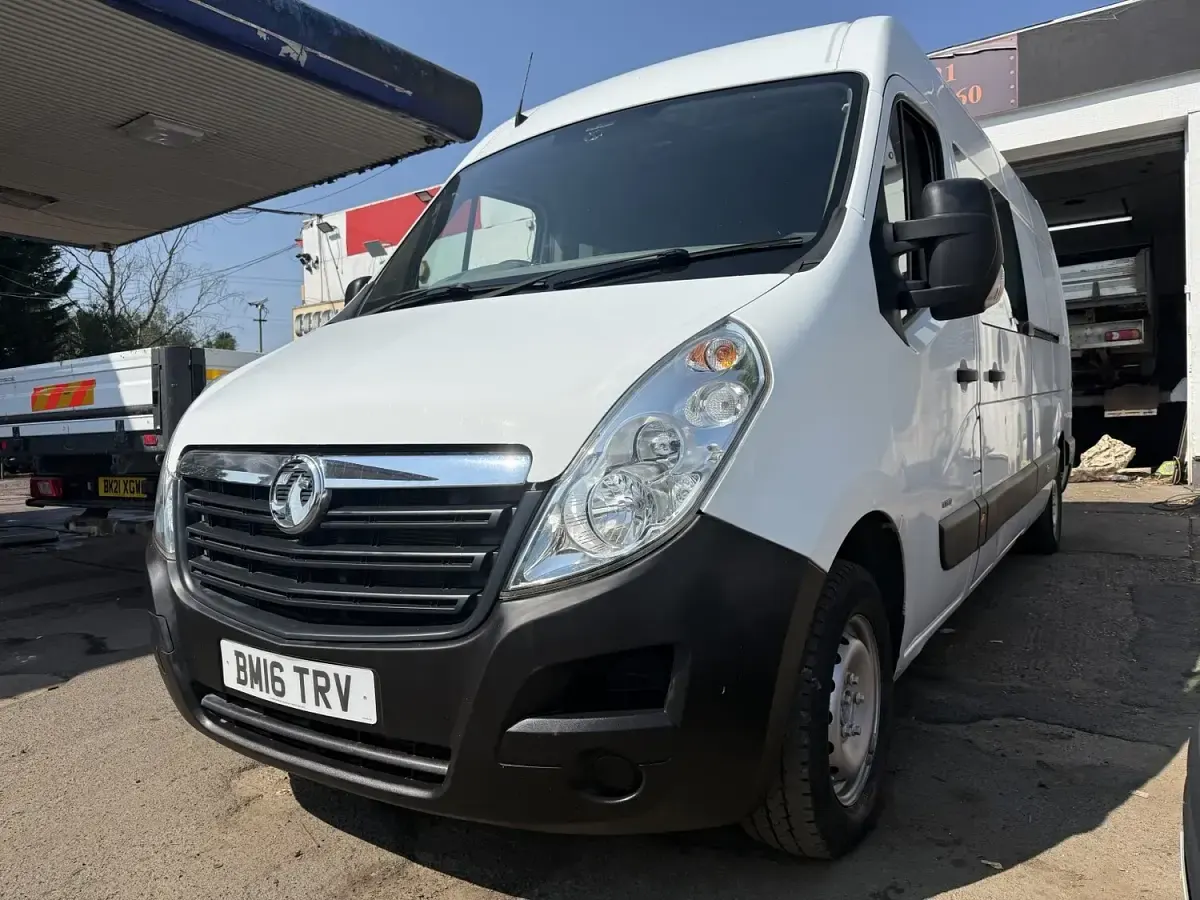 Used Vauxhall Movano 2018 White MPV