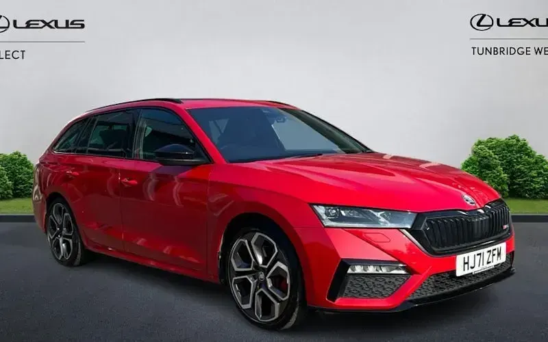Used Skoda Octavia vRS 245 HP (180 kW) 2024 Estate