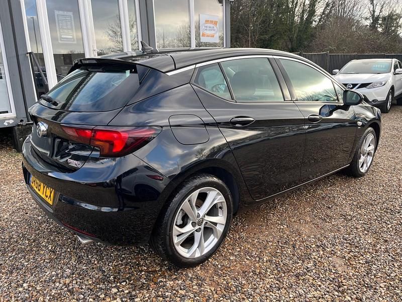Used Vauxhall Astra SRi 200 HP (147 kW) 2018 Black Hatchback