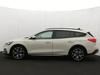 Used Ford Focus Active X 120 HP (88 kW) 2020 White Estate