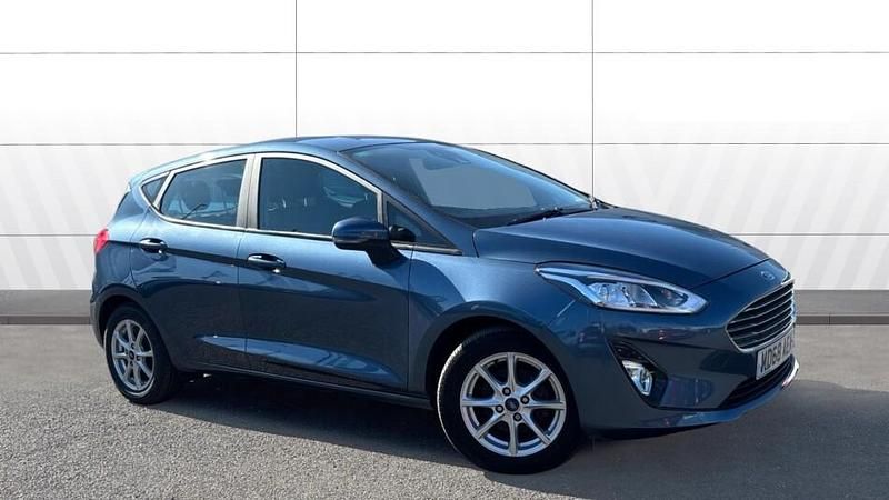 Usado Ford Fiesta Zetec 101 CV (74 kW) 2018 Utilitario