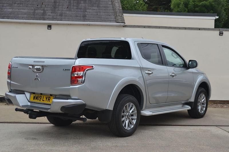 Used Mitsubishi L200 2019 Silver Pickup