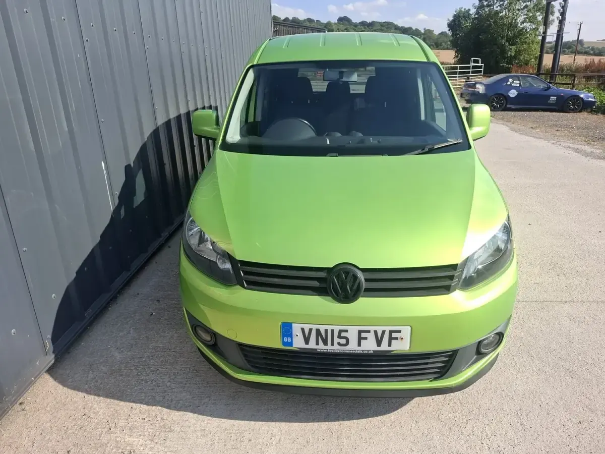 Used VW Caddy Maxi 102 HP (75 kW) 2015 Green MPV