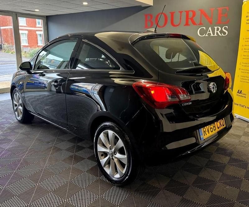 Used Vauxhall Corsa 75 HP (55 kW) 2018 Black Hatchback