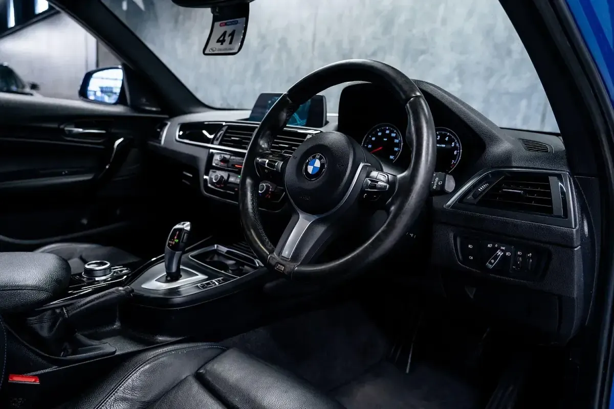 Used BMW 118 Efficient Dynamics 2019 Blue Hatchback