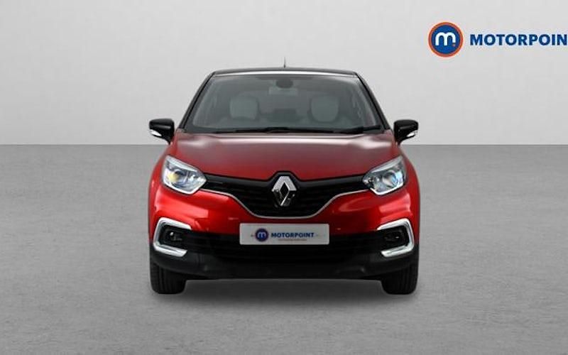Second-hand Renault Captur Iconic 90 CP (66 kW) 2018 Roșu SUV
