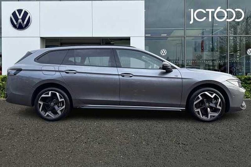 Used VW Passat R-line 272 HP (200 kW) 2025 Grey Estate