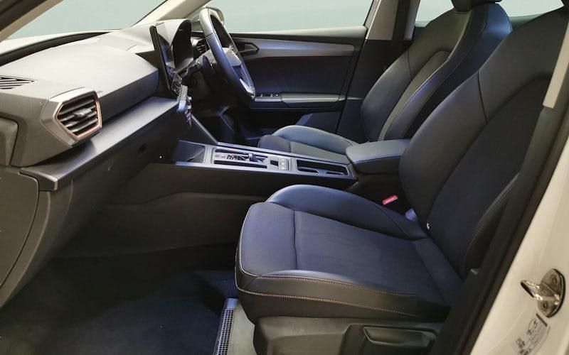 Used Cupra Leon 150 HP (110 kW) 2024 White Hatchback