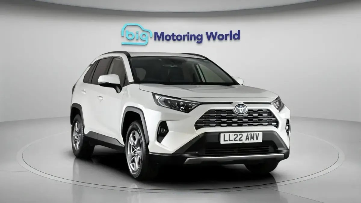Used Toyota RAV4 Hybrid 218 HP (160 kW) 2022 White SUV