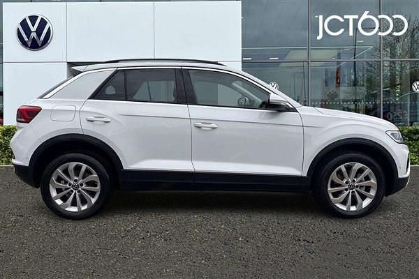 Used VW T-Roc Match 150 HP (110 kW) 2024 White SUV