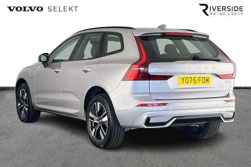 Novo Volvo XC60 Plus 350 HP (257 kW) 2026 Prateado SUV