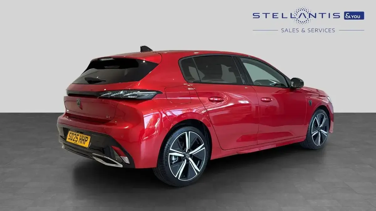 Used Peugeot 308 GT 134 HP (98 kW) 2025 Red Hatchback