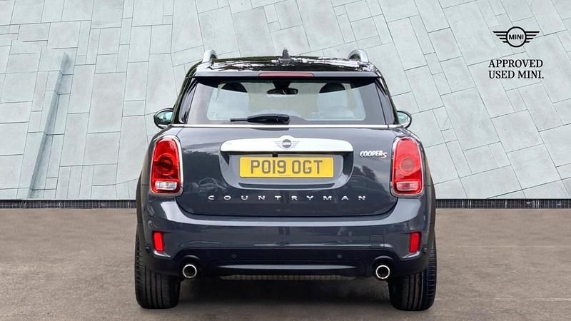 Begagnad Mini Cooper S Exclusive 2019 Grå Halvkombi