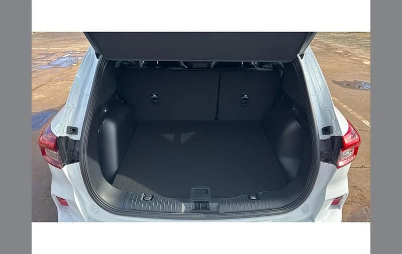 Used Ford Kuga ST-Line X 243 HP (178 kW) 2025 White SUV