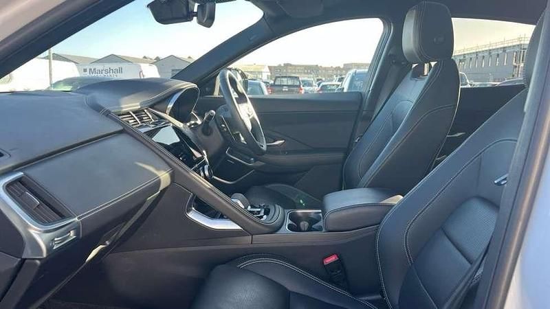 Used Jaguar E-Pace R-Dynamic 204 HP (150 kW) 2024 White SUV