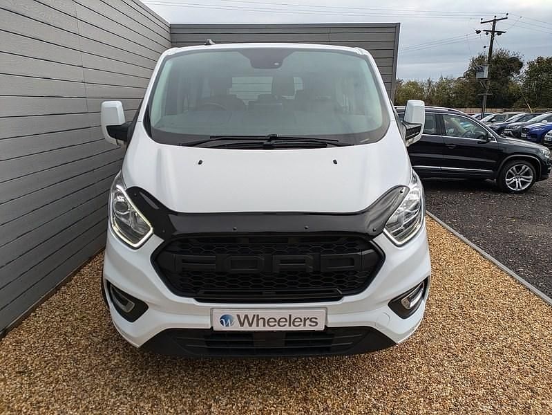 Used Ford Tourneo Custom Titanium 2022 Frozen white (solid colour) Van