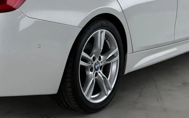 Used BMW 320 M Sport 190 HP (139 kW) 2018 White Estate